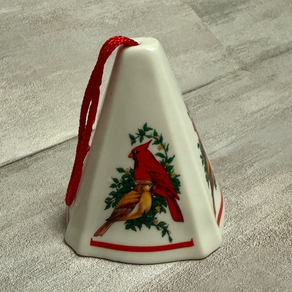 Vintage Jasco Porcelain Cardinal Potpourri Fragrance Christmas‎ Tree Ornament